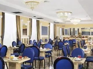 Hotell Grand Plaza 4*